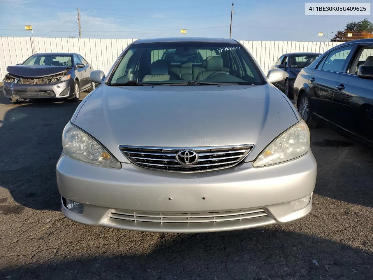 2005 Toyota Camry Le VIN: 4T1BE30K05U409625 Lot: 77871454