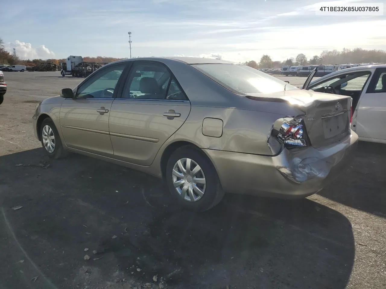 2005 Toyota Camry Le VIN: 4T1BE32K85U037805 Lot: 77936364