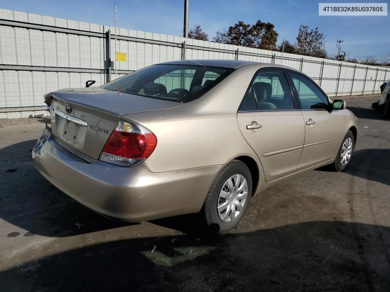 2005 Toyota Camry Le VIN: 4T1BE32K85U037805 Lot: 77936364