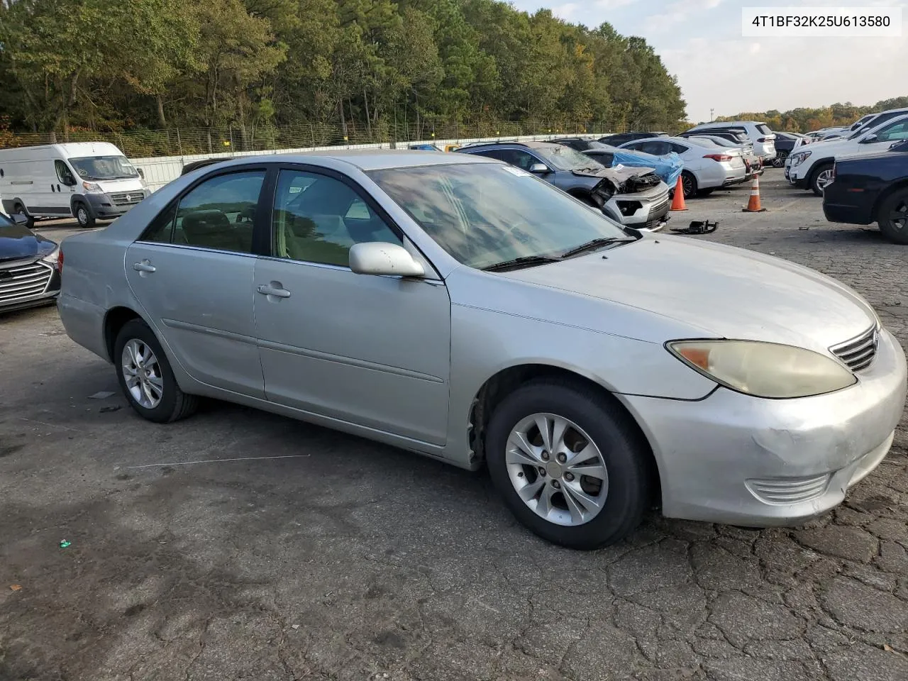 2005 Toyota Camry Le VIN: 4T1BF32K25U613580 Lot: 78198234