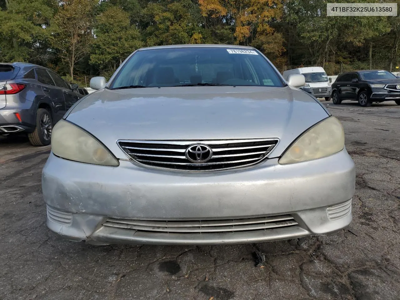 2005 Toyota Camry Le VIN: 4T1BF32K25U613580 Lot: 78198234