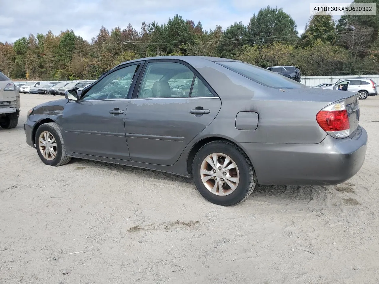 4T1BF30KX5U620392 2005 Toyota Camry Le