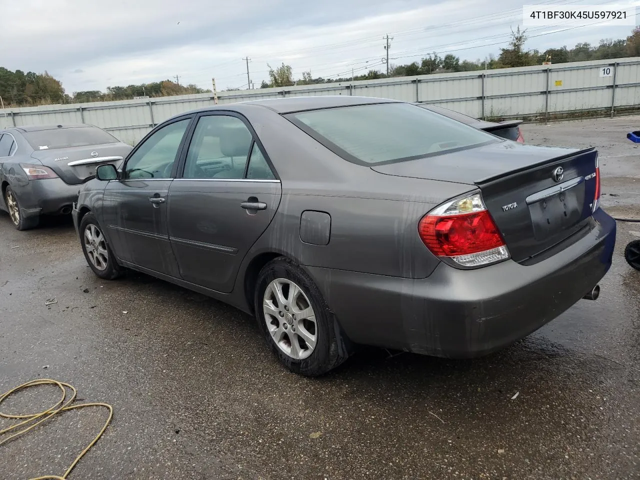 2005 Toyota Camry Le VIN: 4T1BF30K45U597921 Lot: 78717514