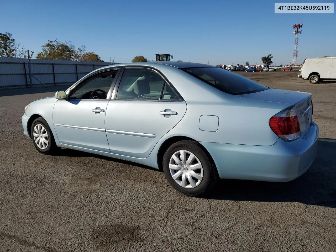 2005 Toyota Camry Le VIN: 4T1BE32K45U592119 Lot: 79286214