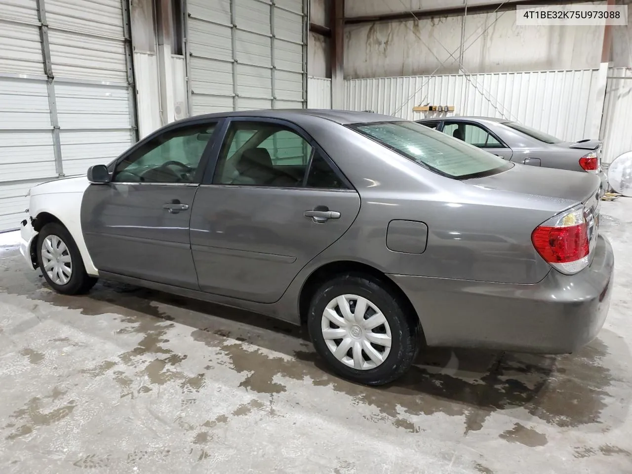 2005 Toyota Camry Le VIN: 4T1BE32K75U973088 Lot: 79397264