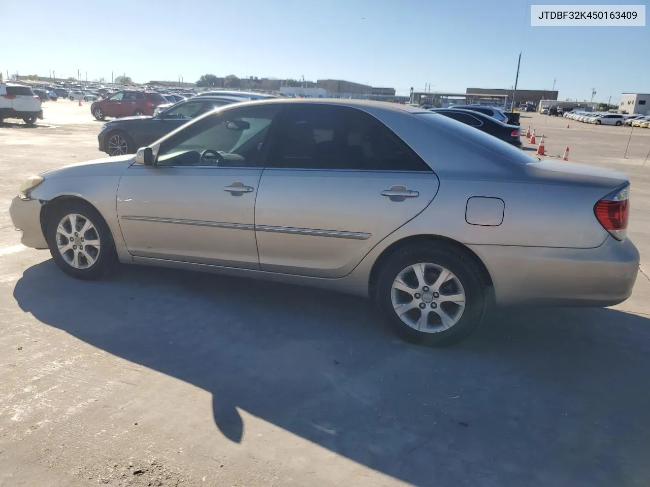 2005 Toyota Camry Le VIN: JTDBF32K450163409 Lot: 79625404