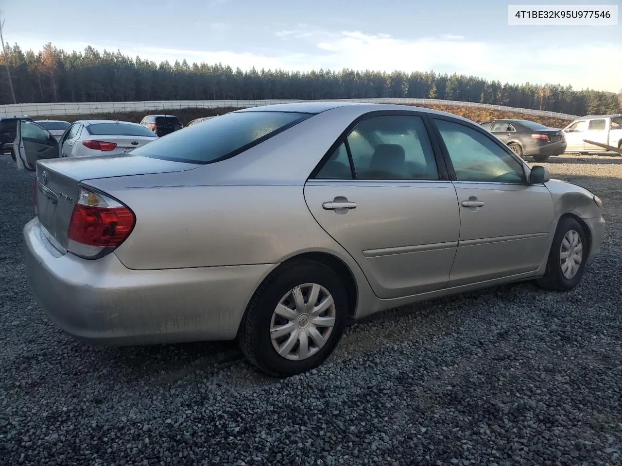 2005 Toyota Camry Le VIN: 4T1BE32K95U977546 Lot: 79740834