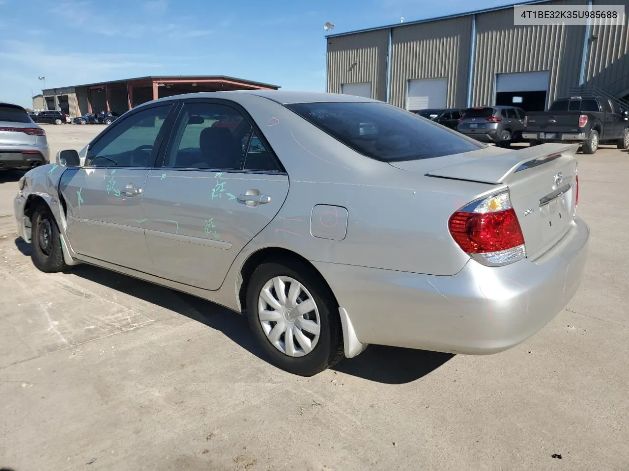 2005 Toyota Camry Le VIN: 4T1BE32K35U985688 Lot: 79966104