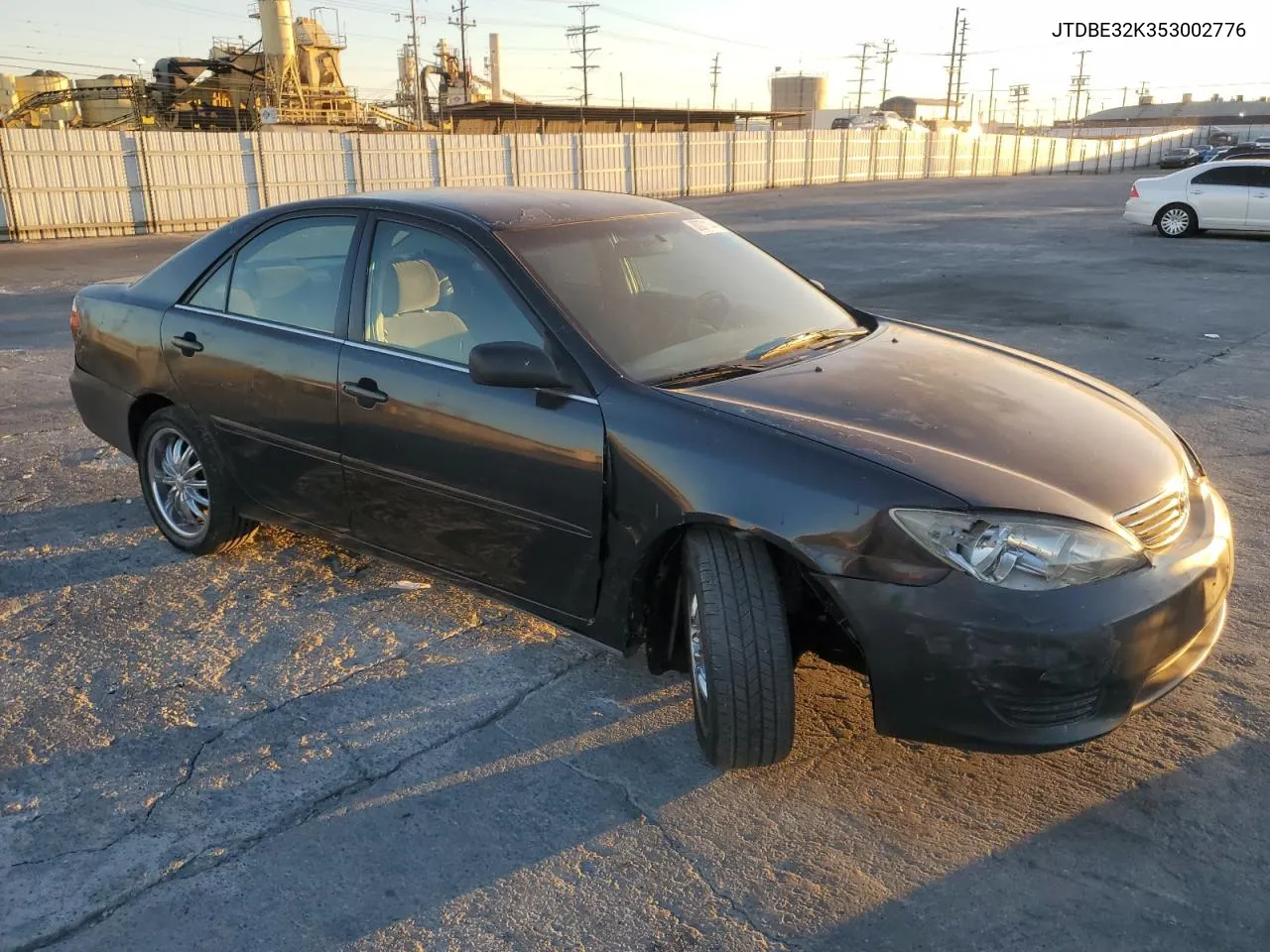 2005 Toyota Camry Le VIN: JTDBE32K353002776 Lot: 80071144