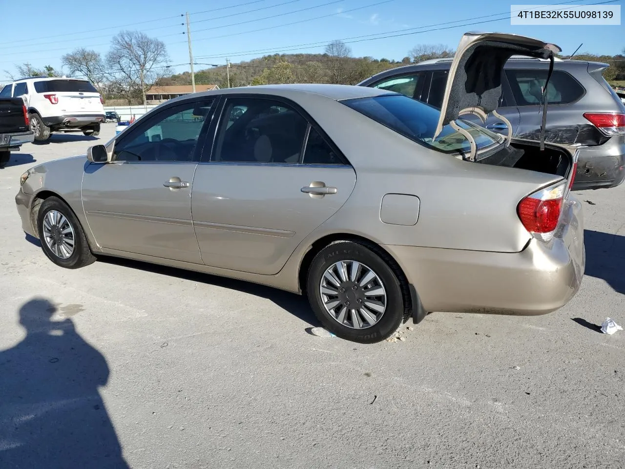 2005 Toyota Camry Le VIN: 4T1BE32K55U098139 Lot: 80512064