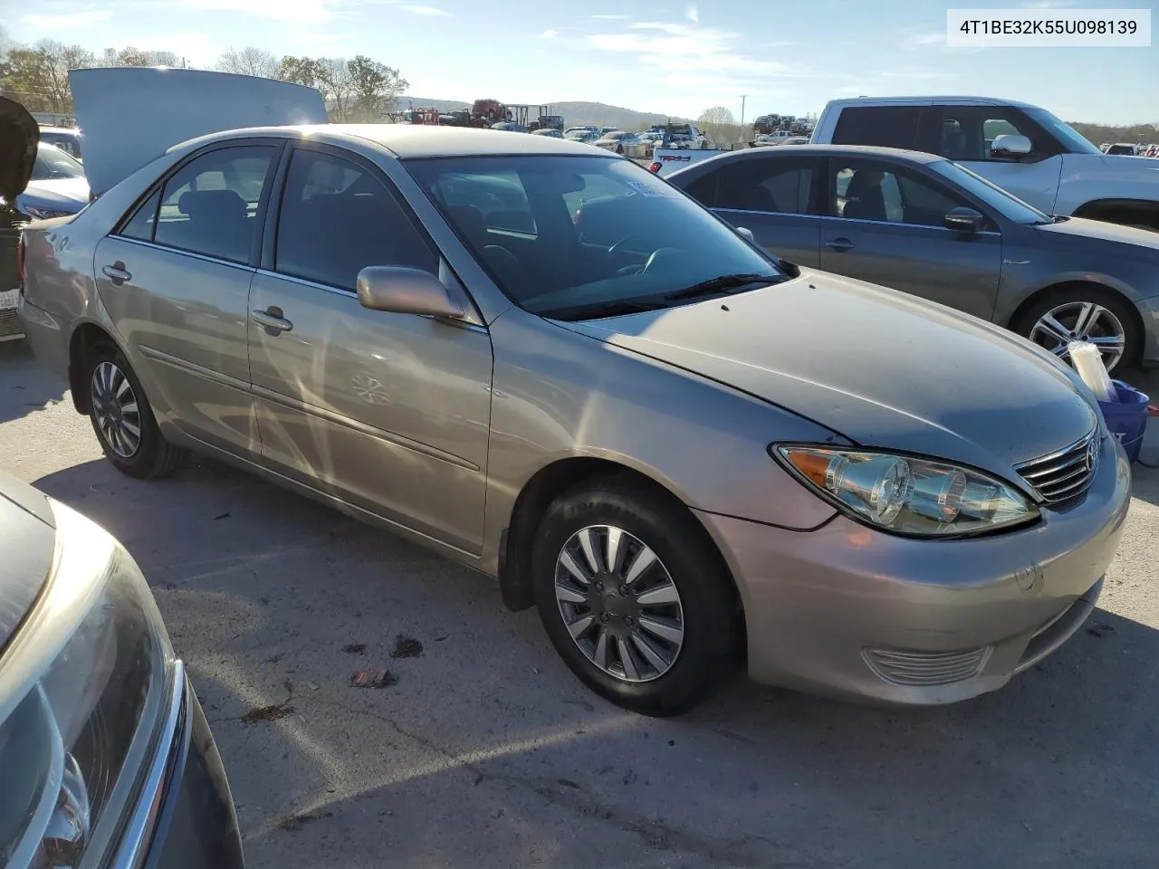 2005 Toyota Camry Le VIN: 4T1BE32K55U098139 Lot: 80512064