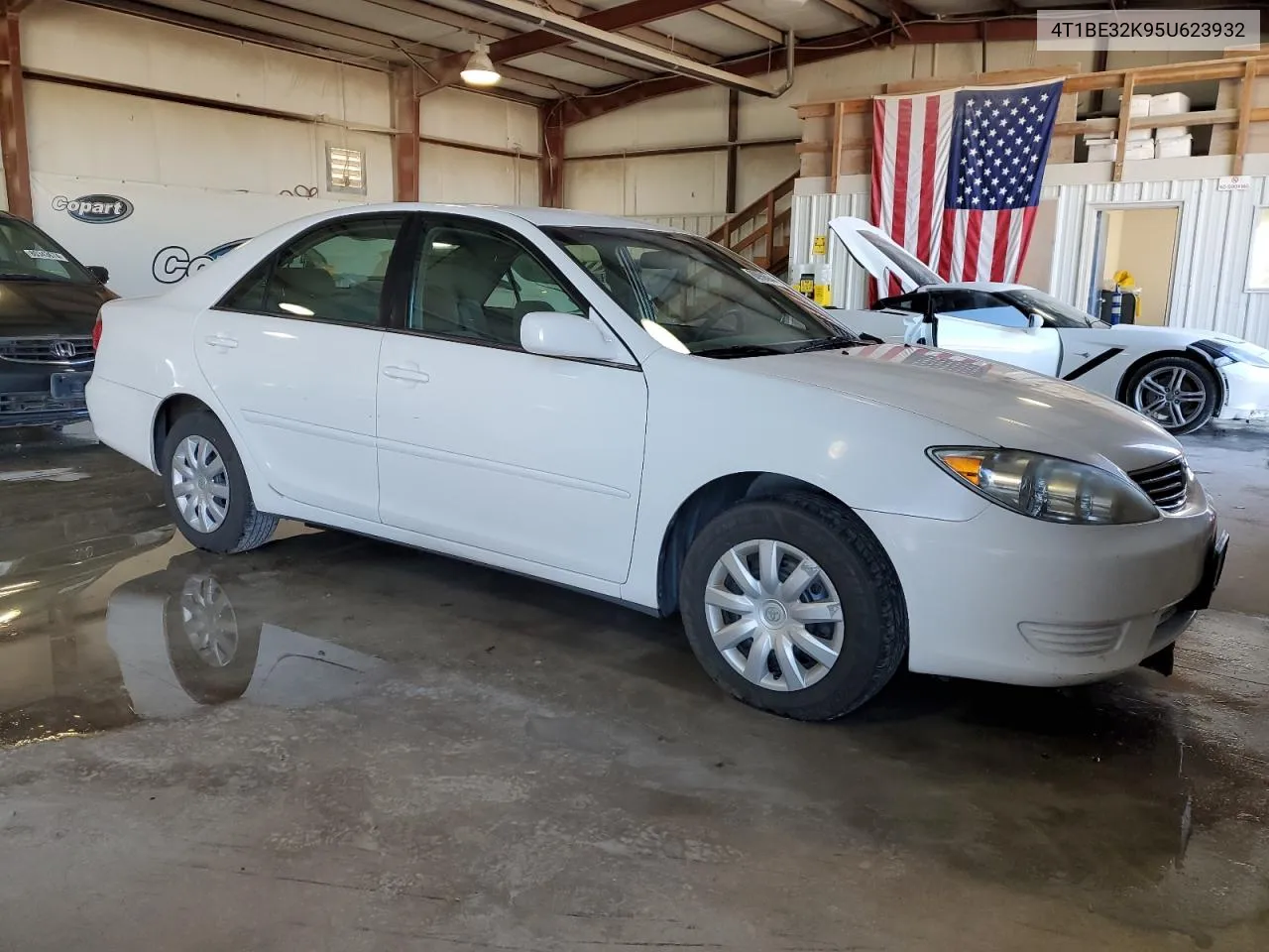 2005 Toyota Camry Le VIN: 4T1BE32K95U623932 Lot: 80906944