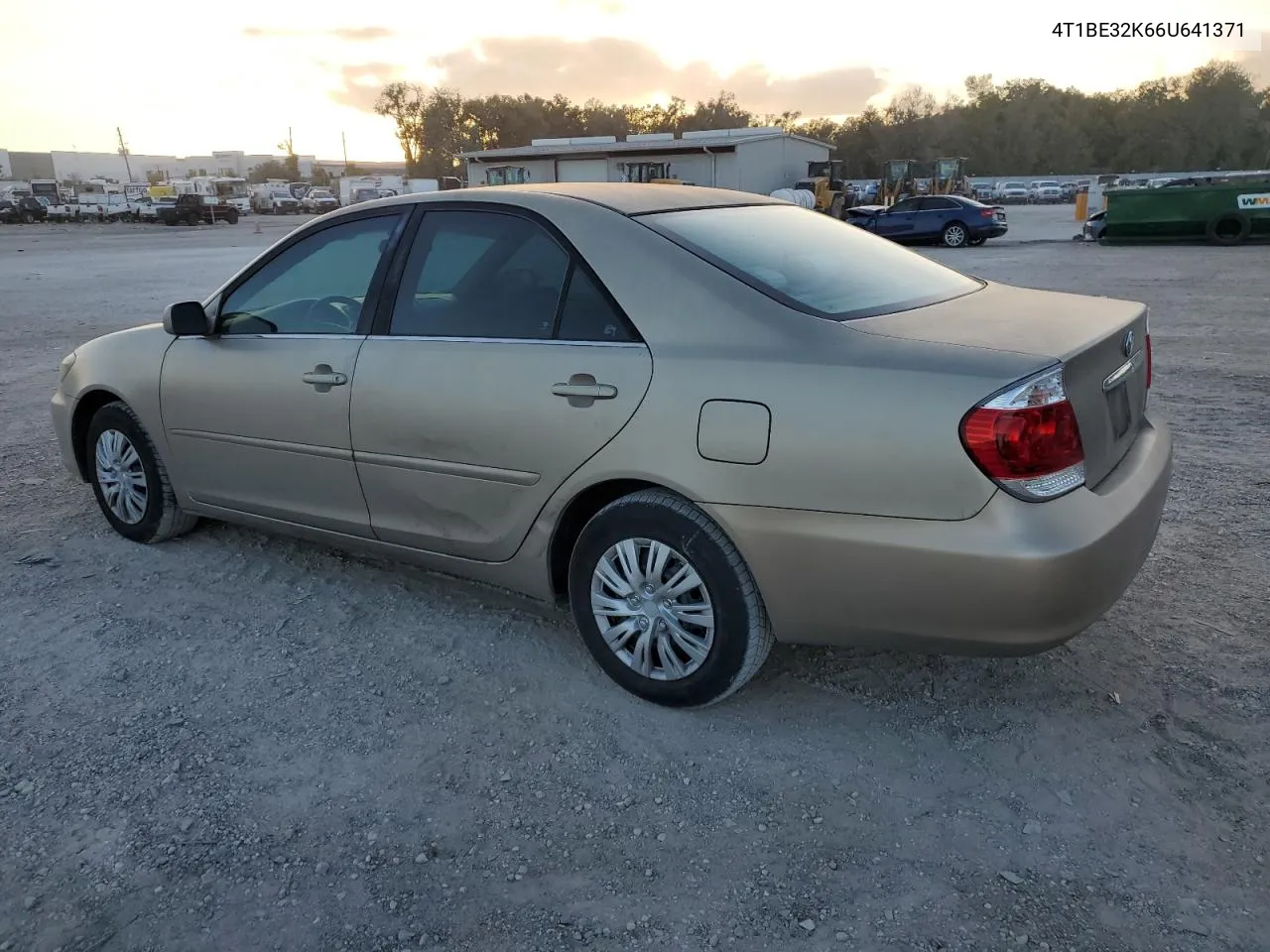 2006 Toyota Camry Le VIN: 4T1BE32K66U641371 Lot: 77151304