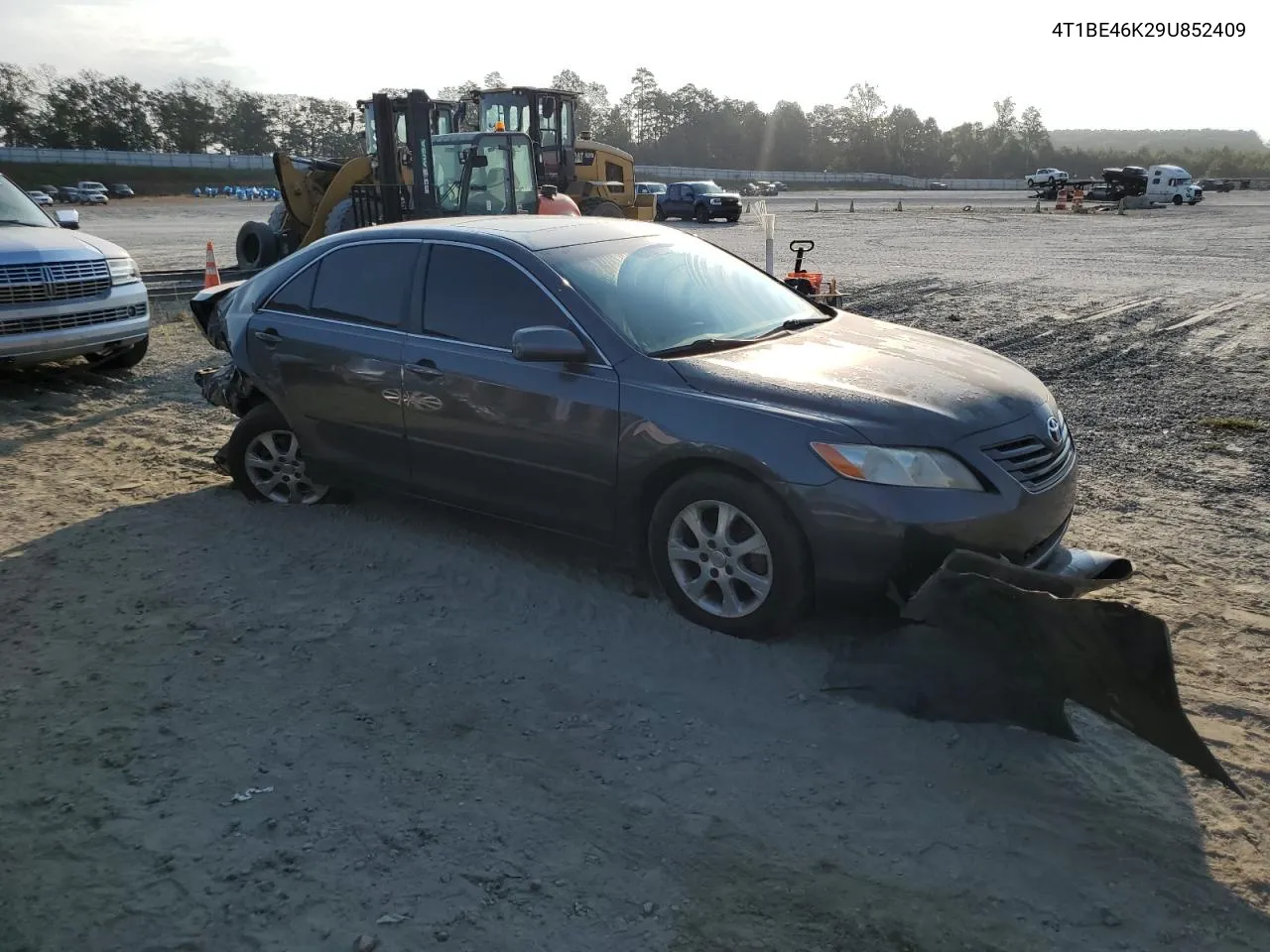 2009 Toyota Camry Base VIN: 4T1BE46K29U852409 Lot: 69500824