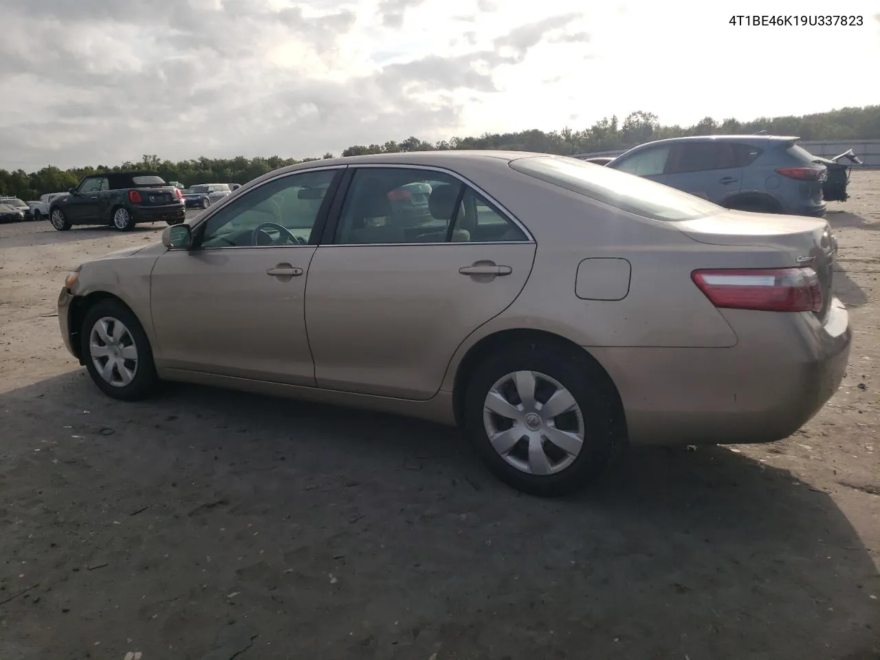 2009 Toyota Camry Base VIN: 4T1BE46K19U337823 Lot: 71655684