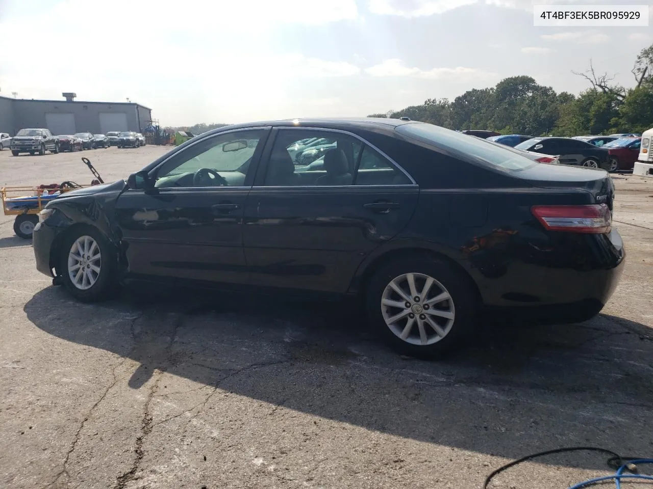 2011 Toyota Camry Base VIN: 4T4BF3EK5BR095929 Lot: 67913354