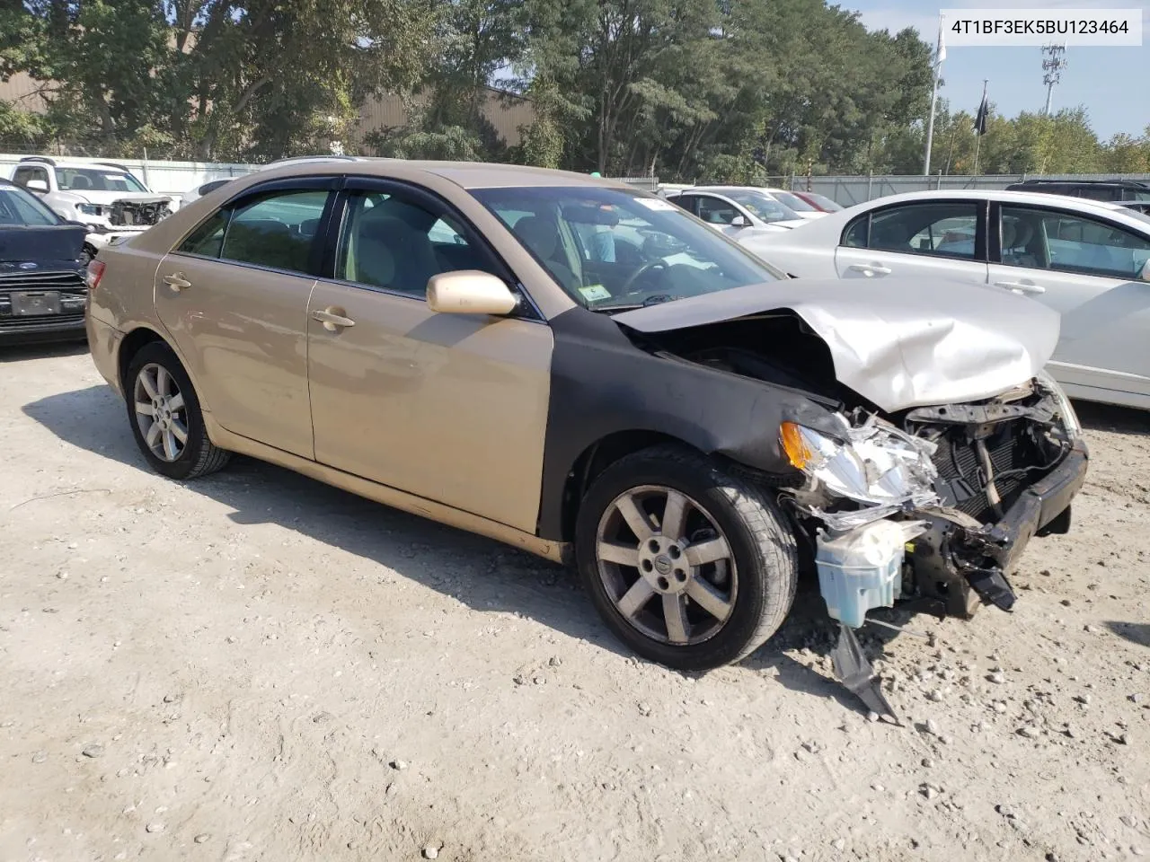 2011 Toyota Camry Base VIN: 4T1BF3EK5BU123464 Lot: 71106474