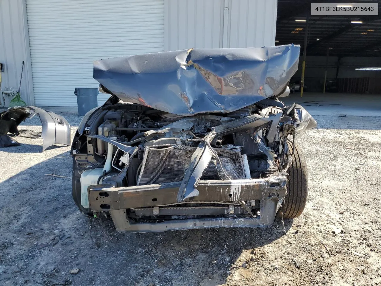 4T1BF3EK5BU215643 2011 Toyota Camry Base