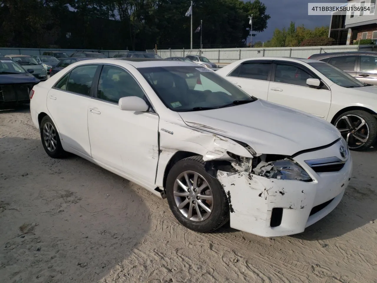 2011 Toyota Camry Hybrid VIN: 4T1BB3EK5BU136954 Lot: 73348434