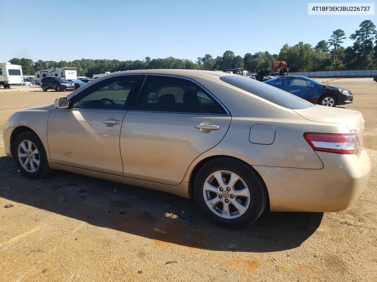 2011 Toyota Camry Base VIN: 4T1BF3EK3BU226737 Lot: 73611474