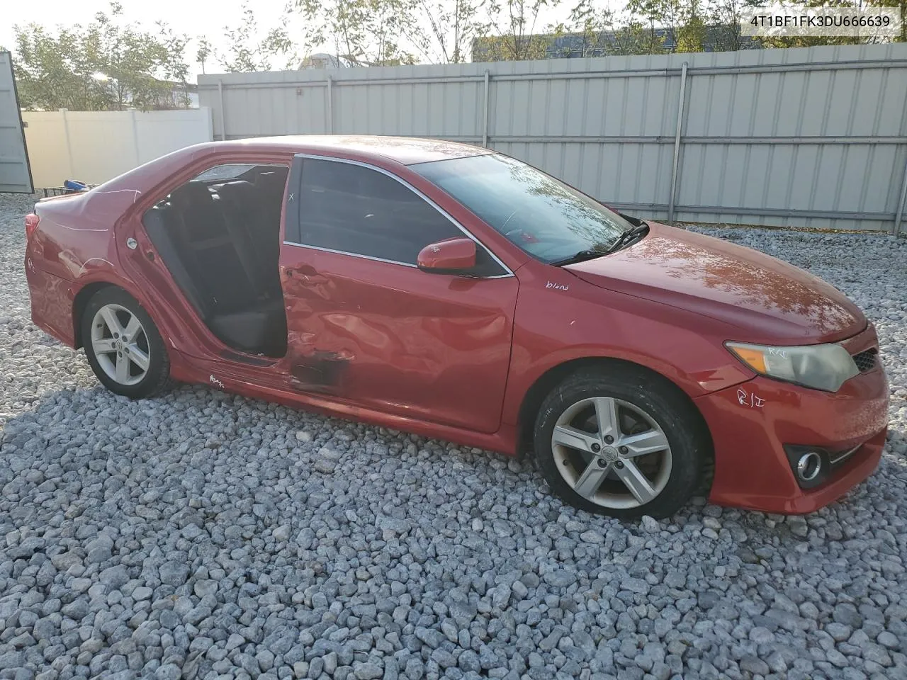 2013 Toyota Camry L VIN: 4T1BF1FK3DU666639 Lot: 77596044