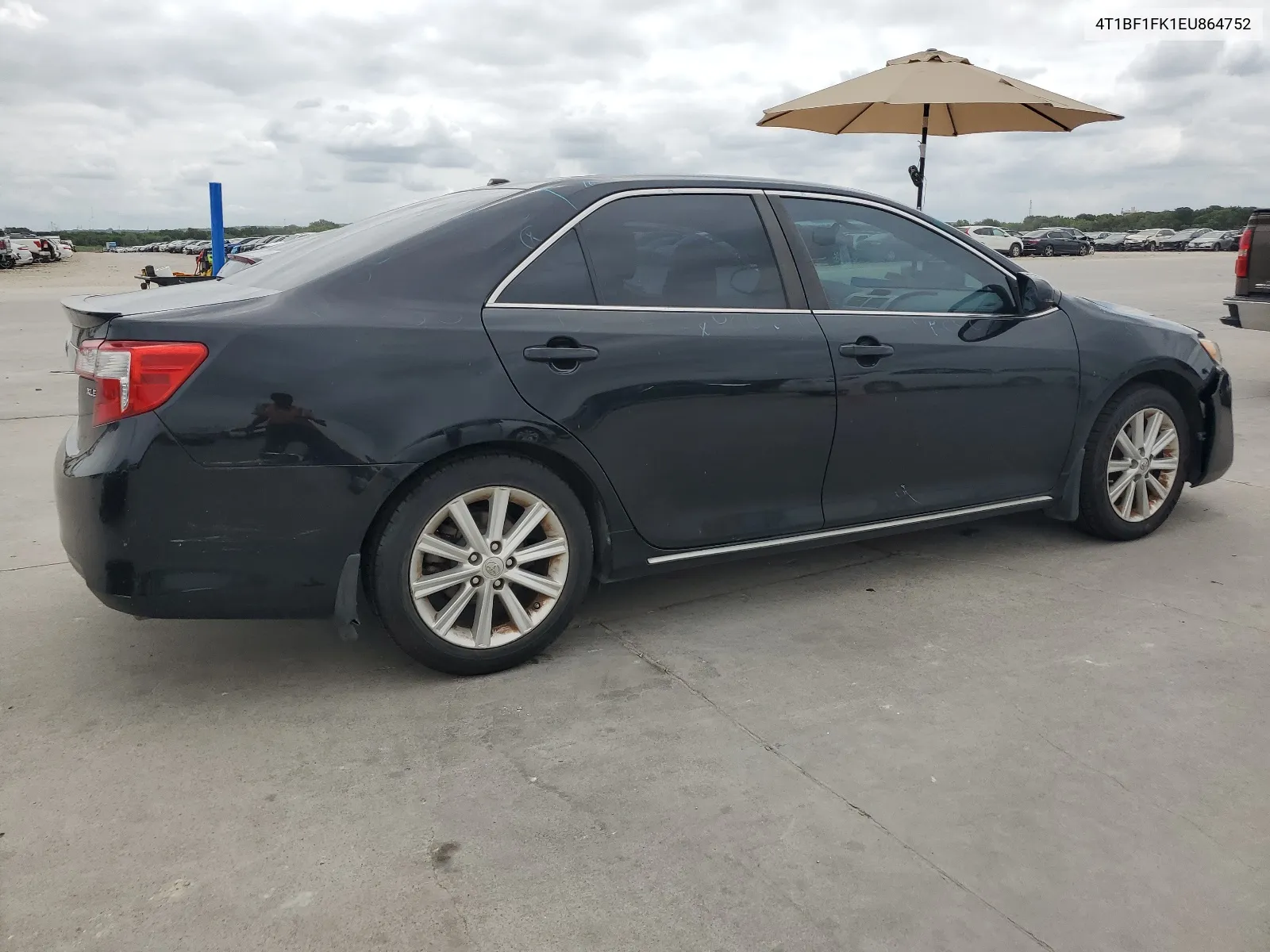 2014 Toyota Camry L VIN: 4T1BF1FK1EU864752 Lot: 64837254