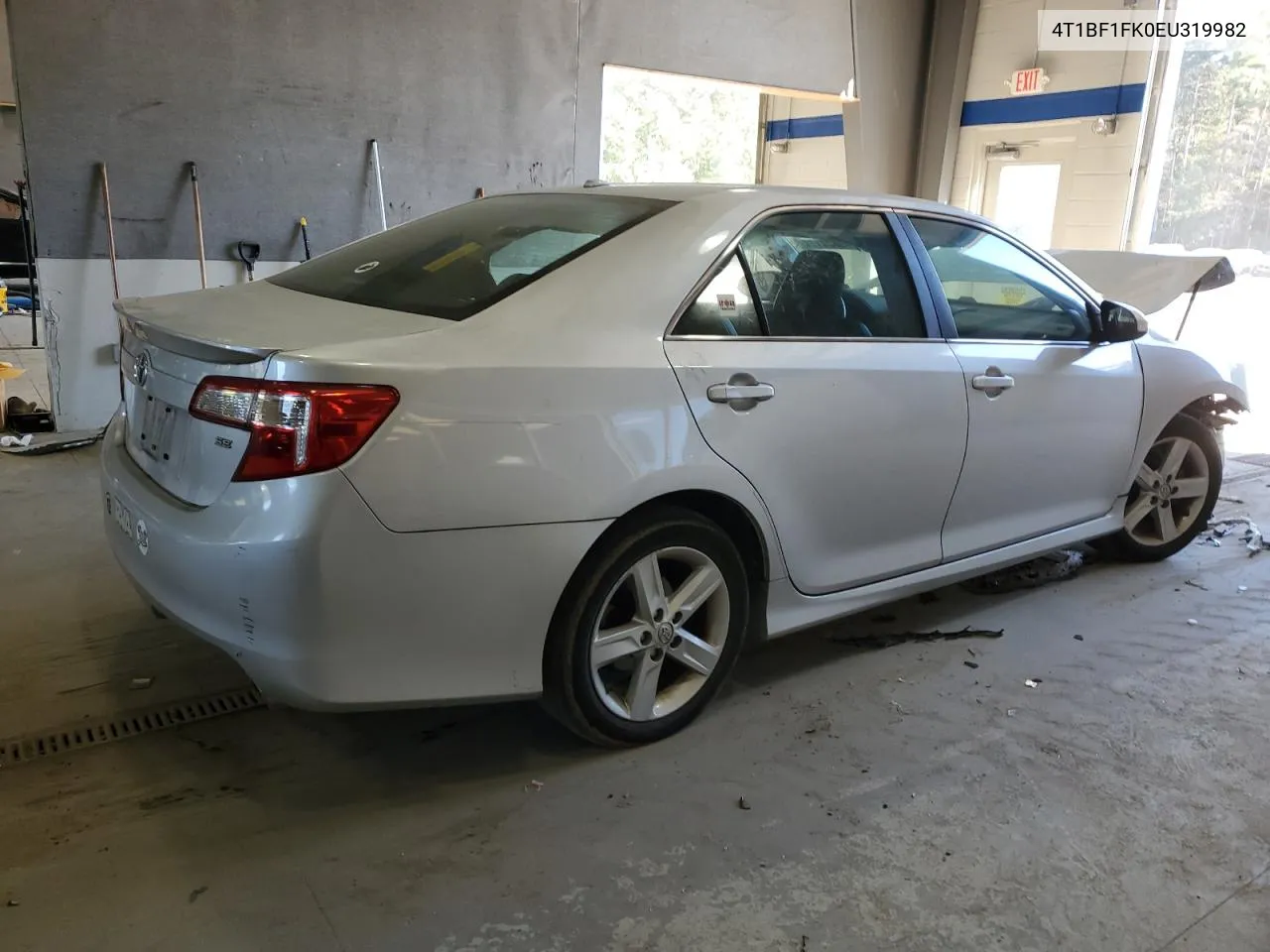 4T1BF1FK0EU319982 2014 Toyota Camry L