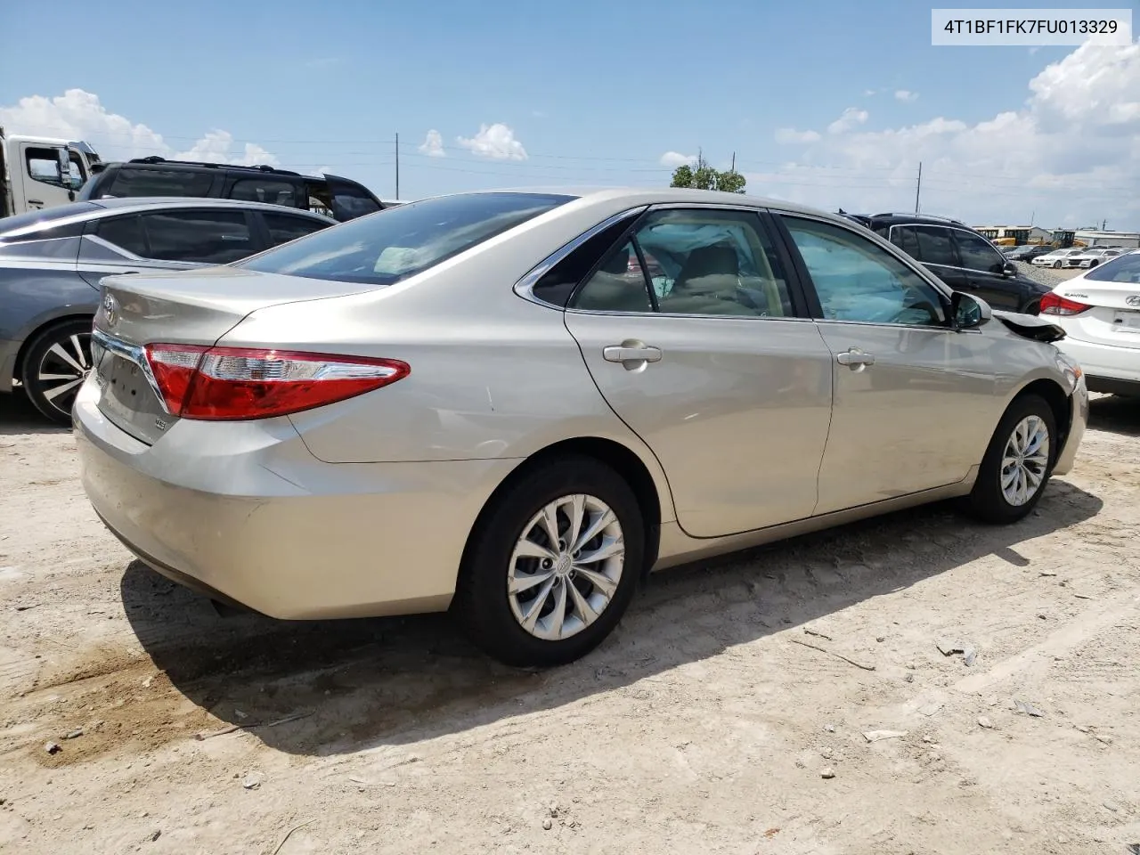 4T1BF1FK7FU013329 2015 Toyota Camry Le