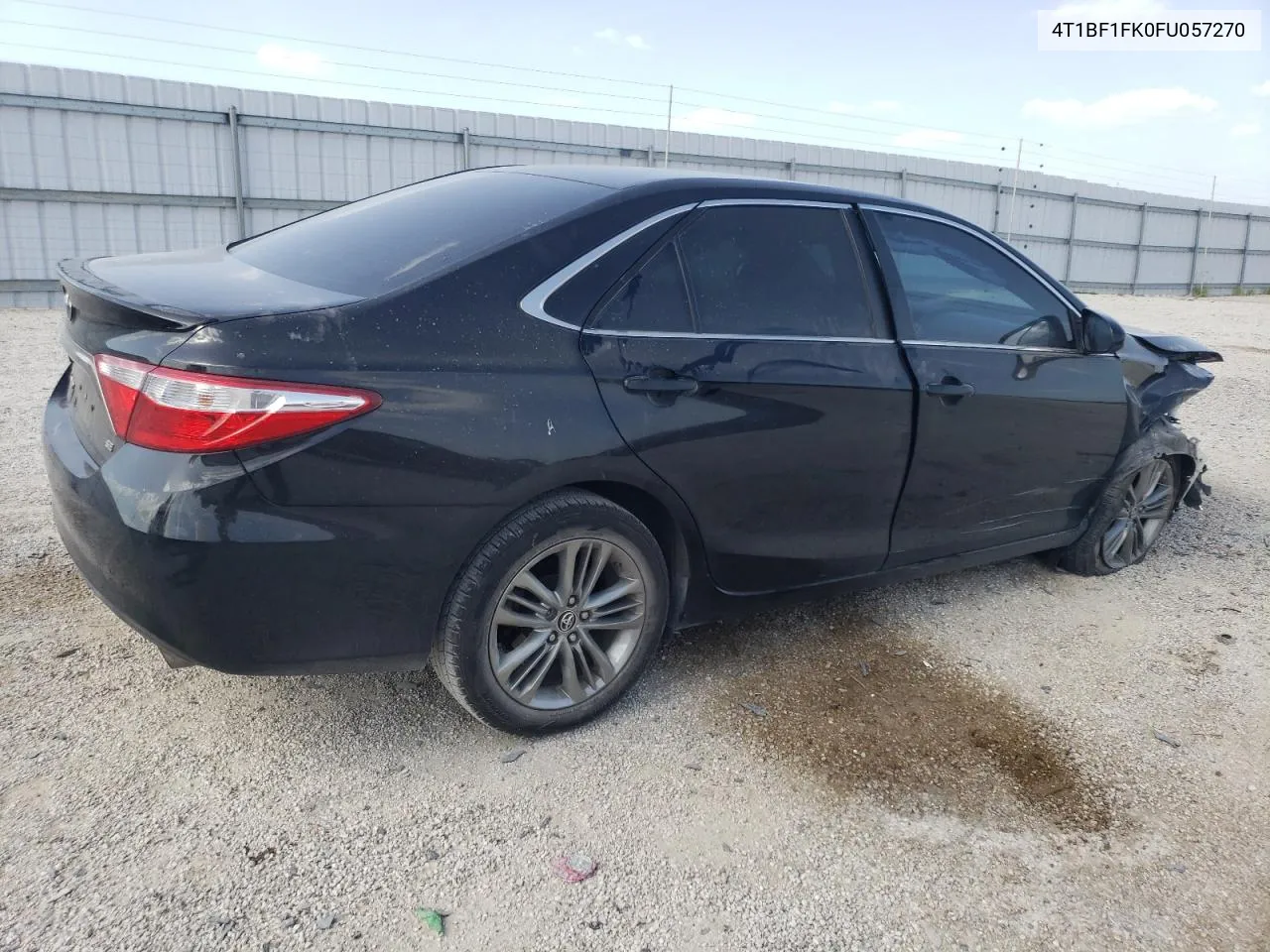 4T1BF1FK0FU057270 2015 Toyota Camry Le