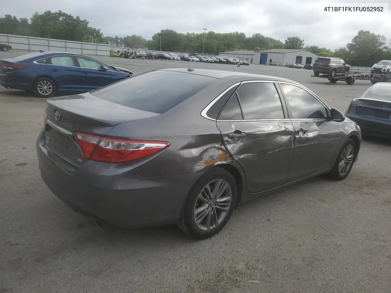 4T1BF1FK1FU052952 2015 Toyota Camry Le