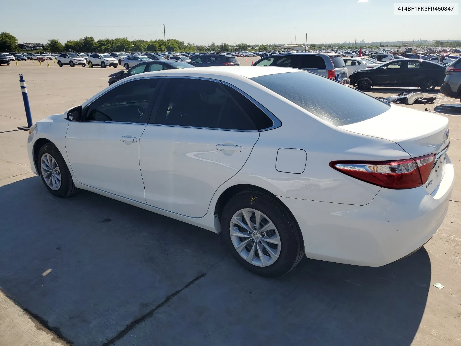 2015 Toyota Camry Le VIN: 4T4BF1FK3FR450847 Lot: 62475584