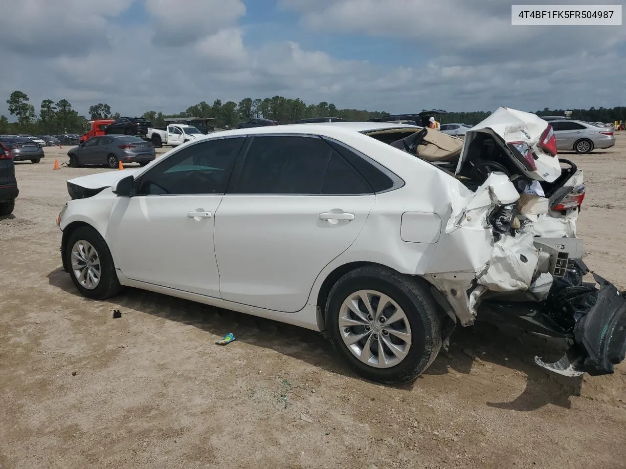 2015 Toyota Camry Le VIN: 4T4BF1FK5FR504987 Lot: 63867934