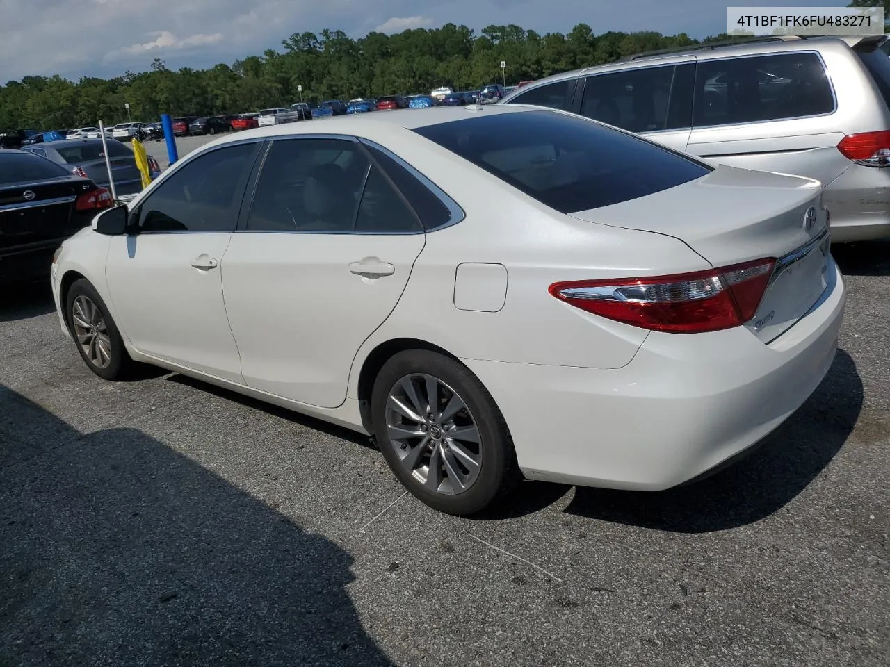 4T1BF1FK6FU483271 2015 Toyota Camry Le