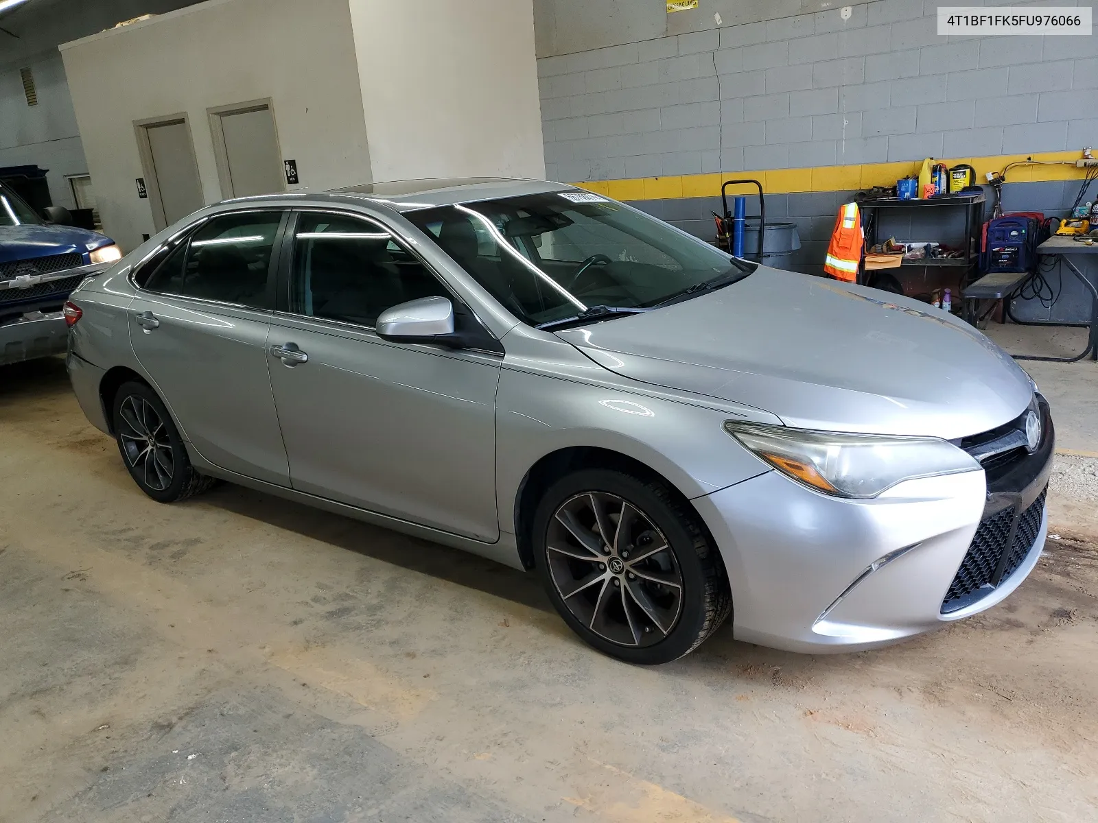 2015 Toyota Camry Le VIN: 4T1BF1FK5FU976066 Lot: 66768974