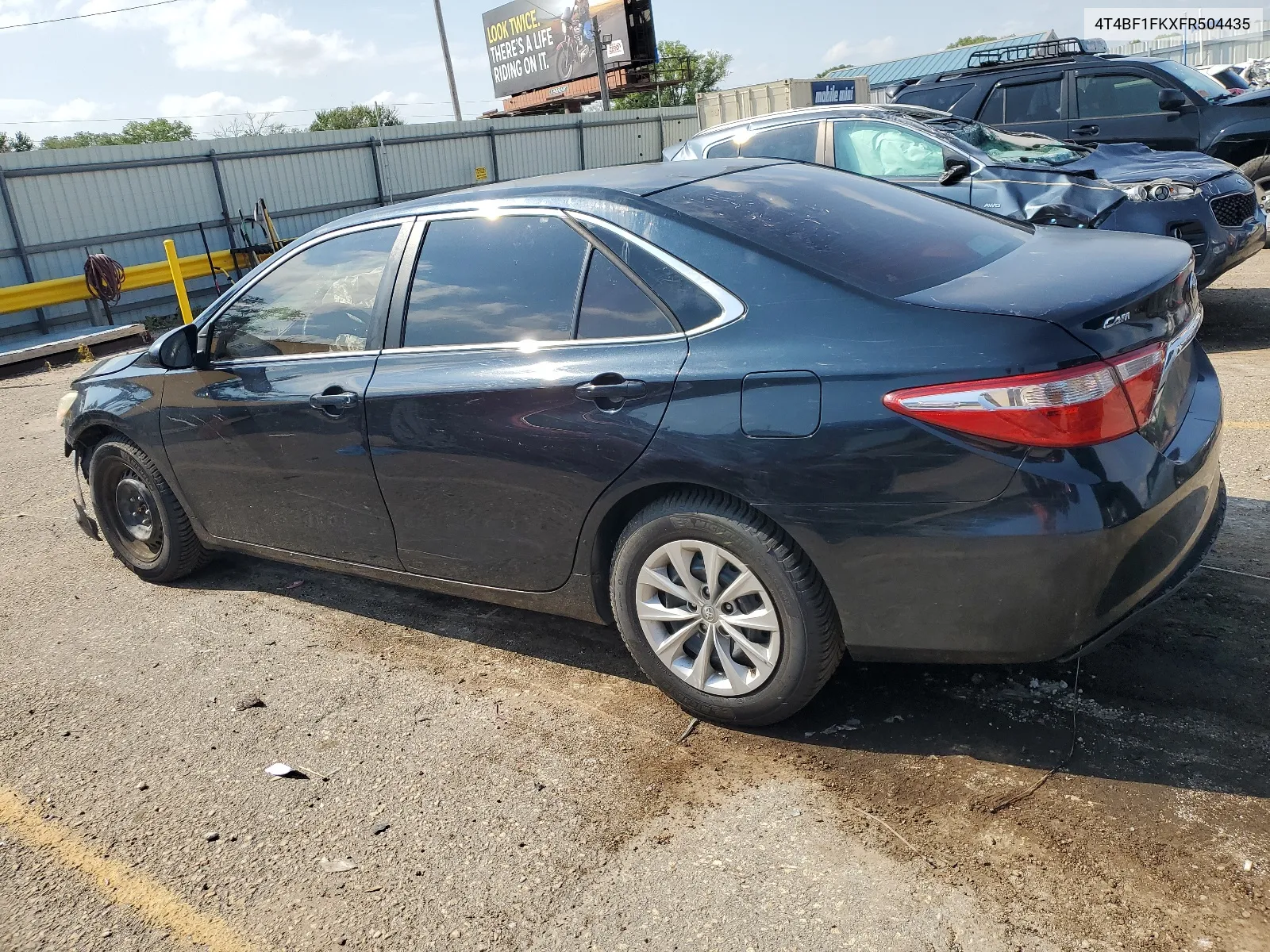 2015 Toyota Camry Le VIN: 4T4BF1FKXFR504435 Lot: 67392654