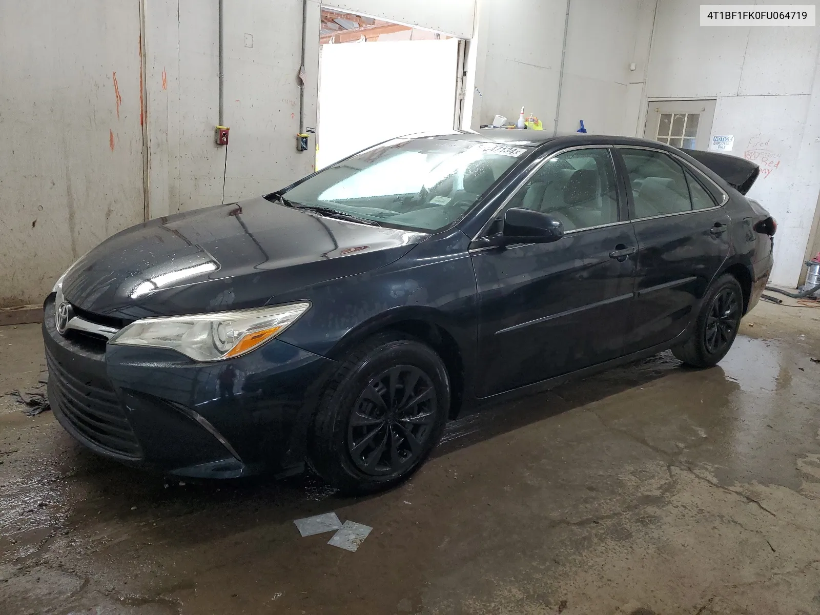 2015 Toyota Camry Le VIN: 4T1BF1FK0FU064719 Lot: 67847134