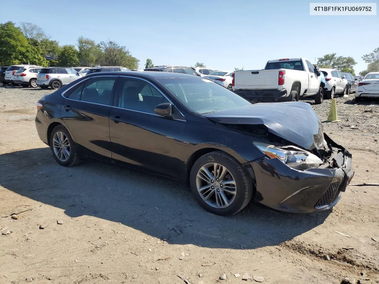 4T1BF1FK1FU069752 2015 Toyota Camry Le