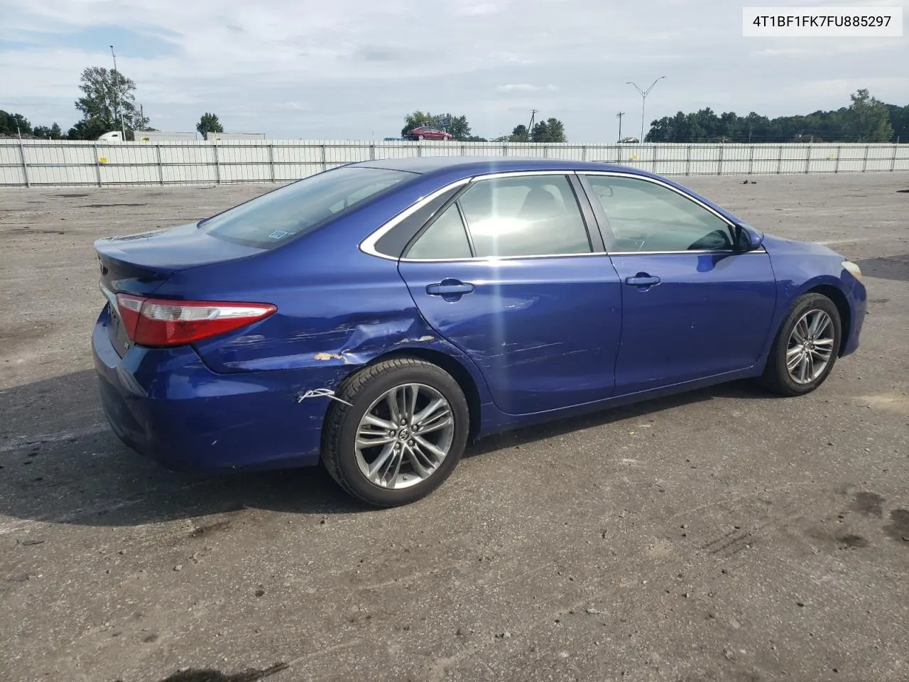 2015 Toyota Camry Le VIN: 4T1BF1FK7FU885297 Lot: 70677514