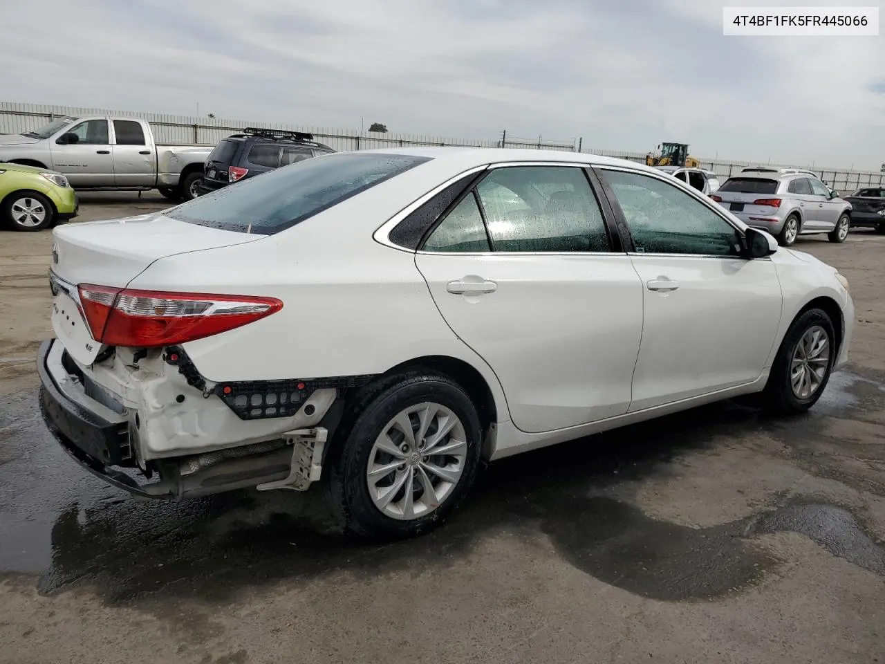 2015 Toyota Camry Le VIN: 4T4BF1FK5FR445066 Lot: 71843074