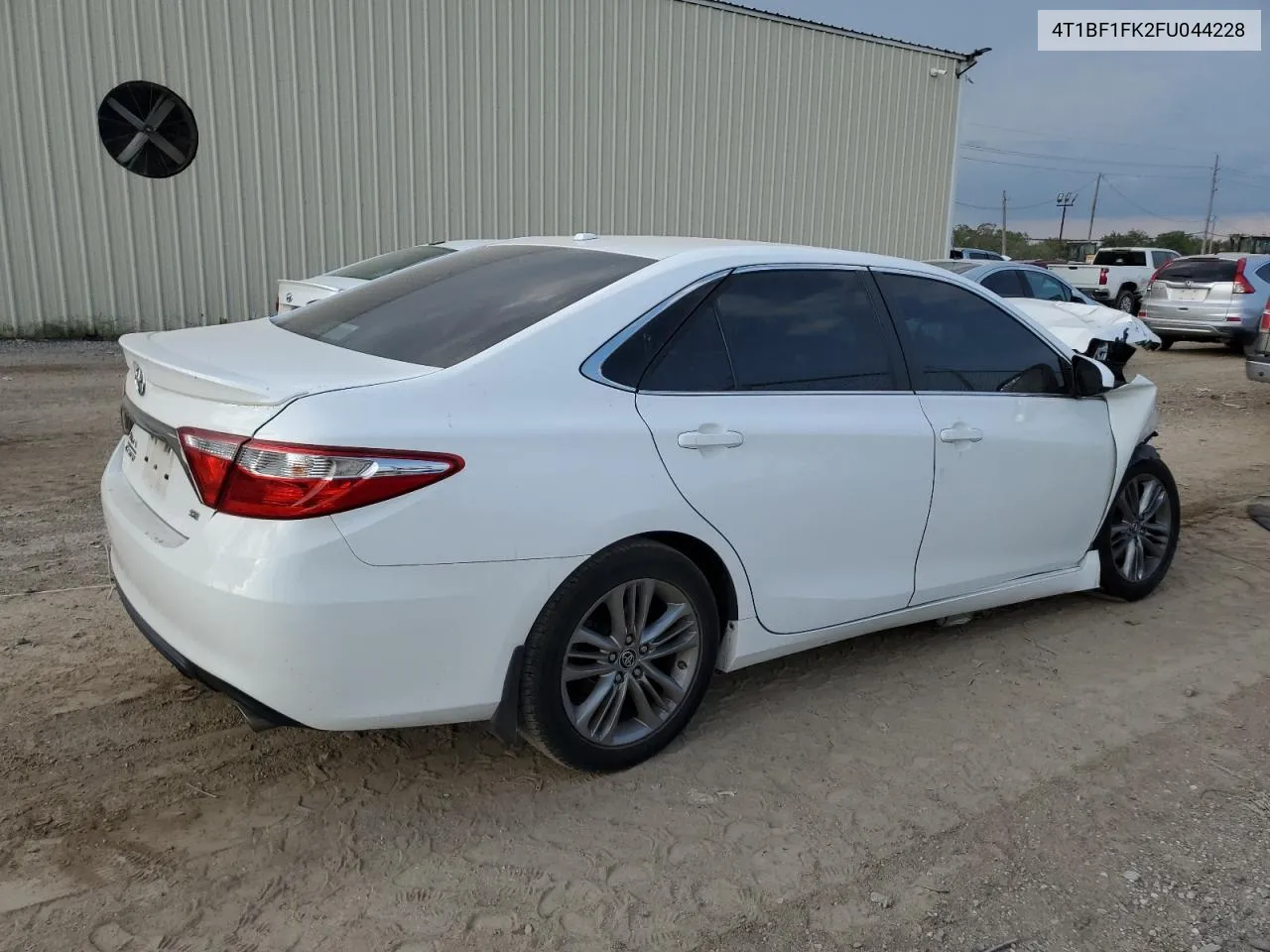 4T1BF1FK2FU044228 2015 Toyota Camry Le