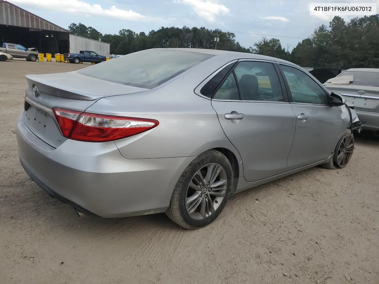 2015 Toyota Camry Le VIN: 4T1BF1FK6FU067012 Lot: 73037824