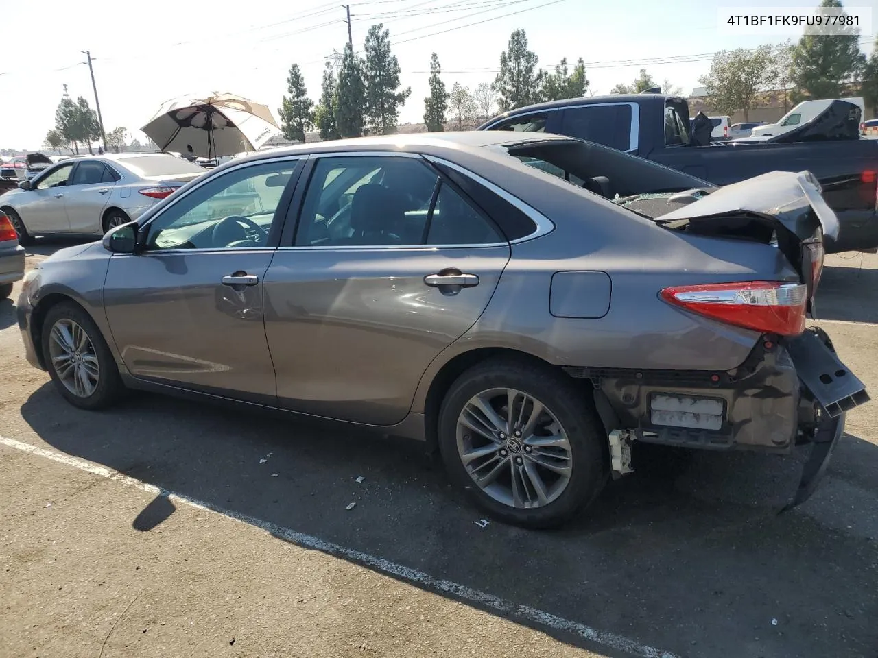 2015 Toyota Camry Le VIN: 4T1BF1FK9FU977981 Lot: 73682214