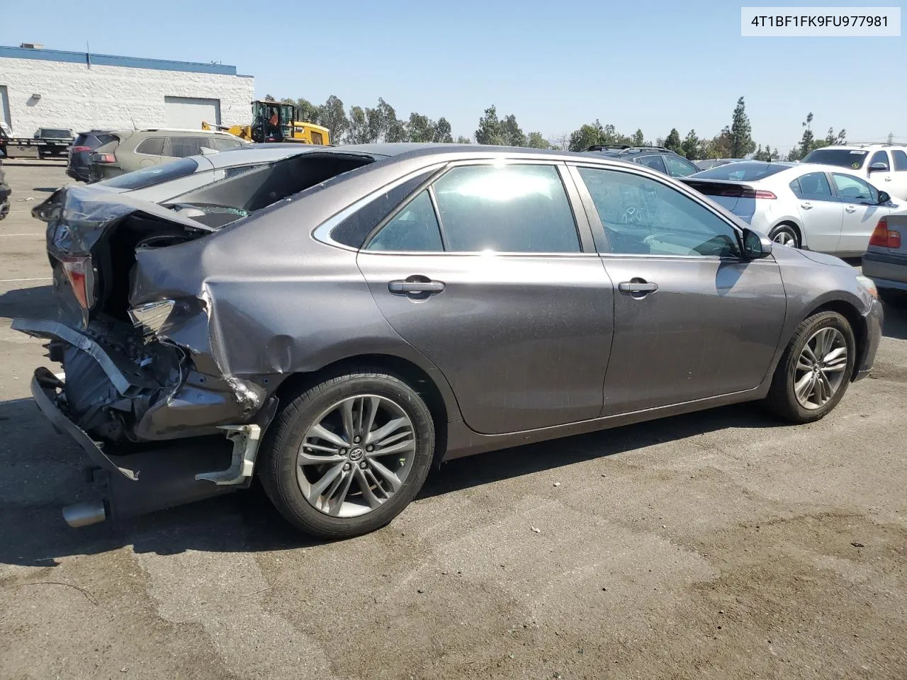 4T1BF1FK9FU977981 2015 Toyota Camry Le