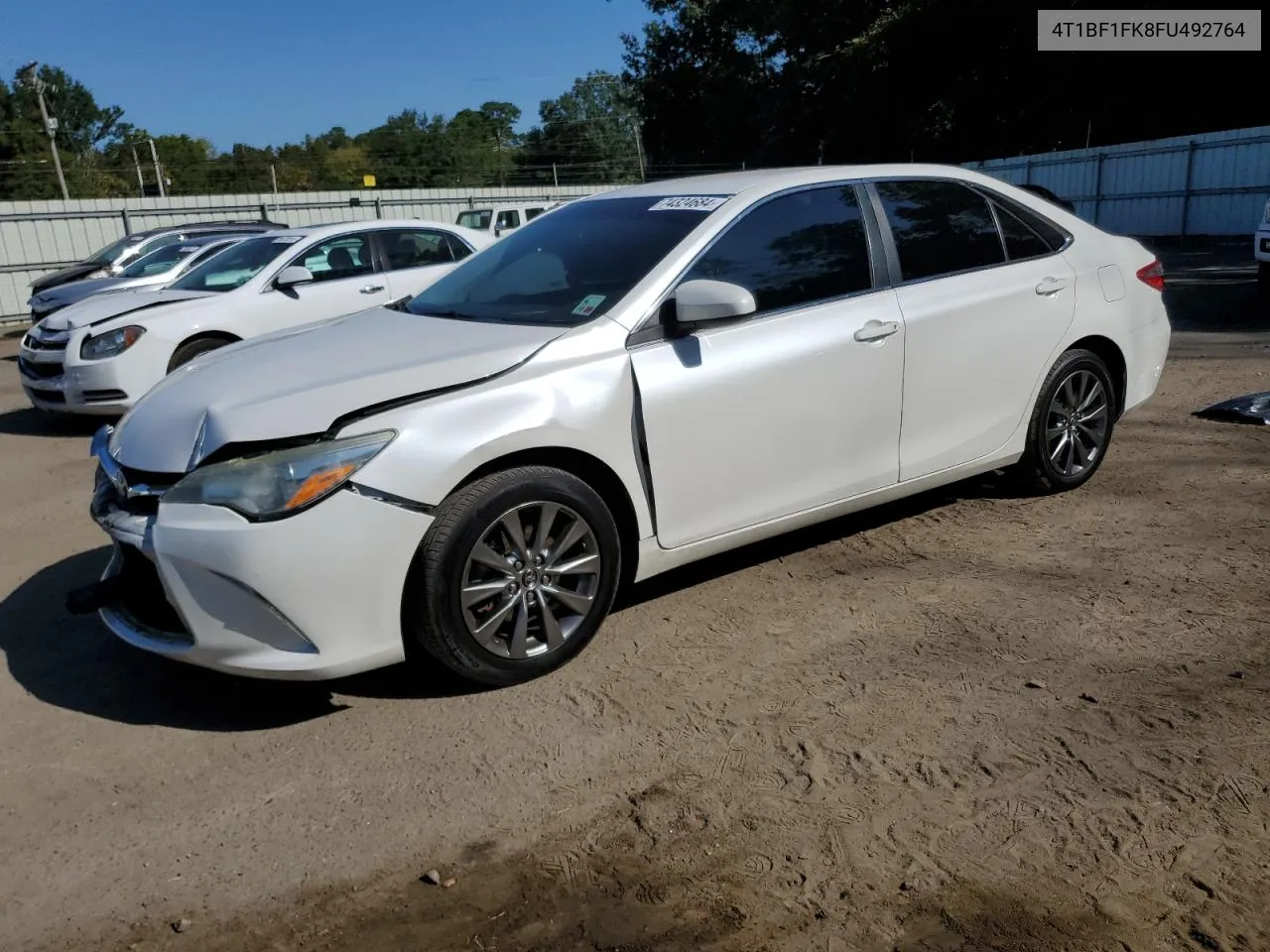 2015 Toyota Camry Le VIN: 4T1BF1FK8FU492764 Lot: 74324684