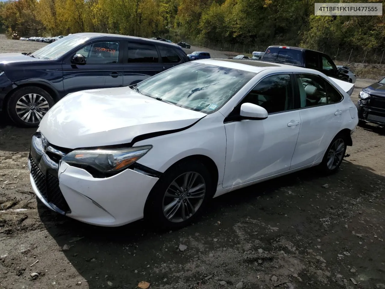 4T1BF1FK1FU477555 2015 Toyota Camry Le