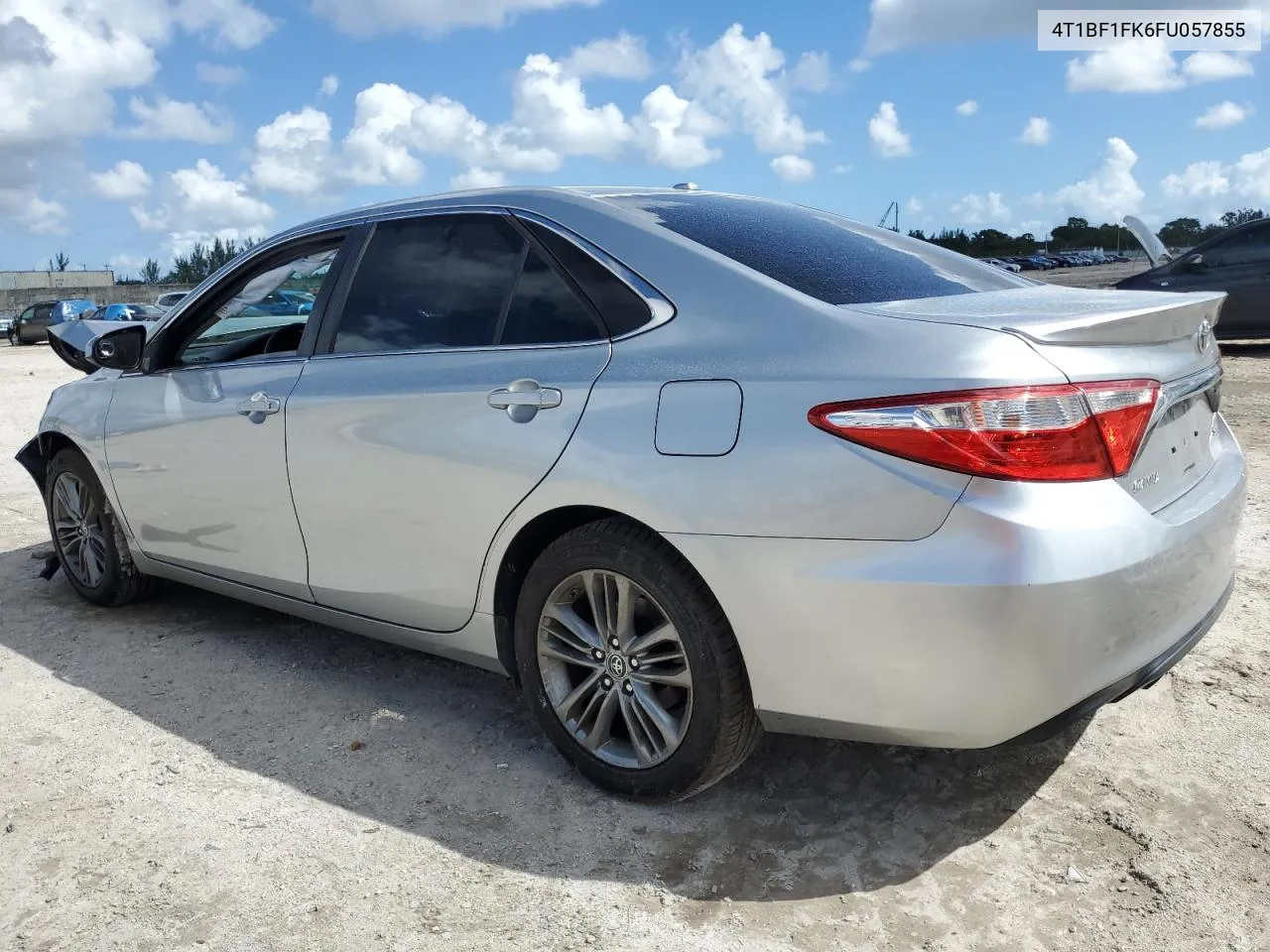 2015 Toyota Camry Le VIN: 4T1BF1FK6FU057855 Lot: 77272474