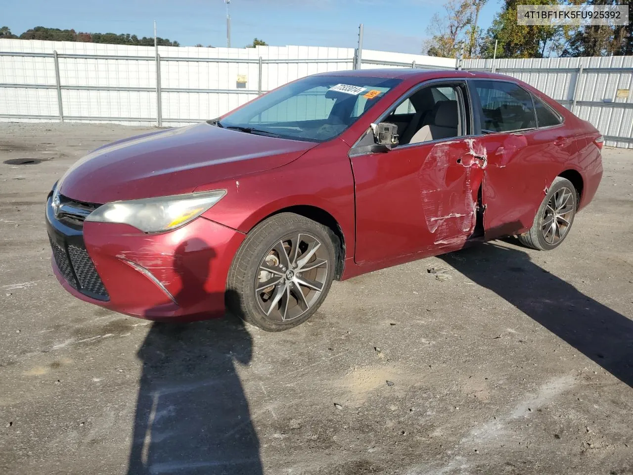 2015 Toyota Camry Le VIN: 4T1BF1FK5FU925392 Lot: 77533014