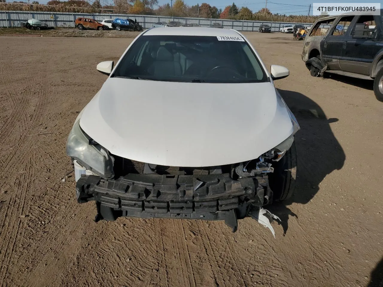 4T1BF1FK0FU483945 2015 Toyota Camry Le