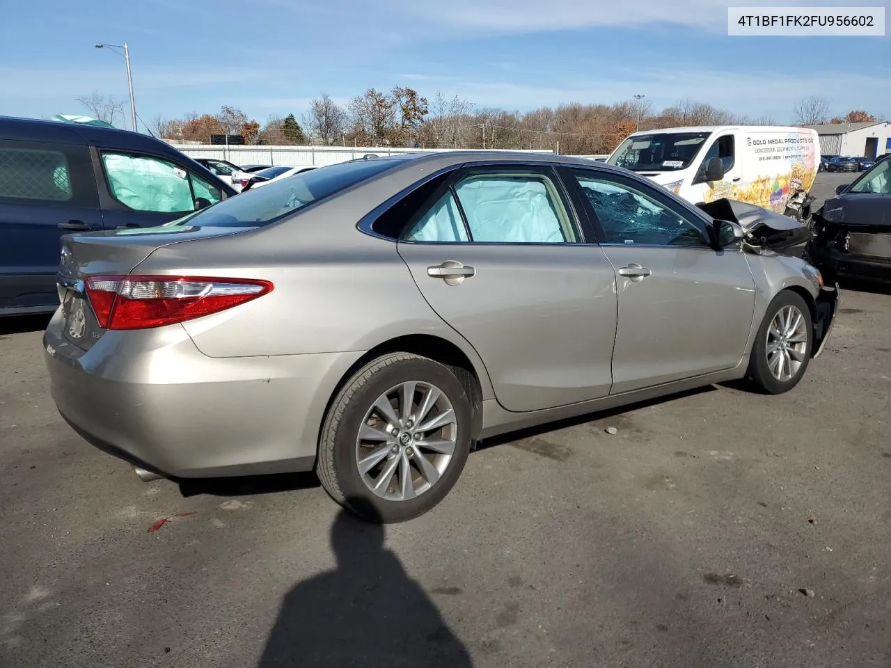 2015 Toyota Camry Le VIN: 4T1BF1FK2FU956602 Lot: 81138214