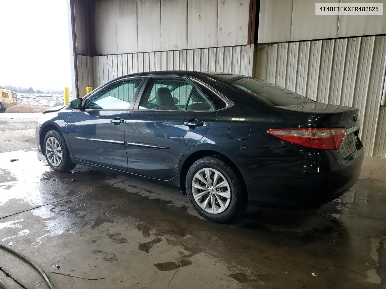 2015 Toyota Camry Le VIN: 4T4BF1FKXFR482825 Lot: 81241044